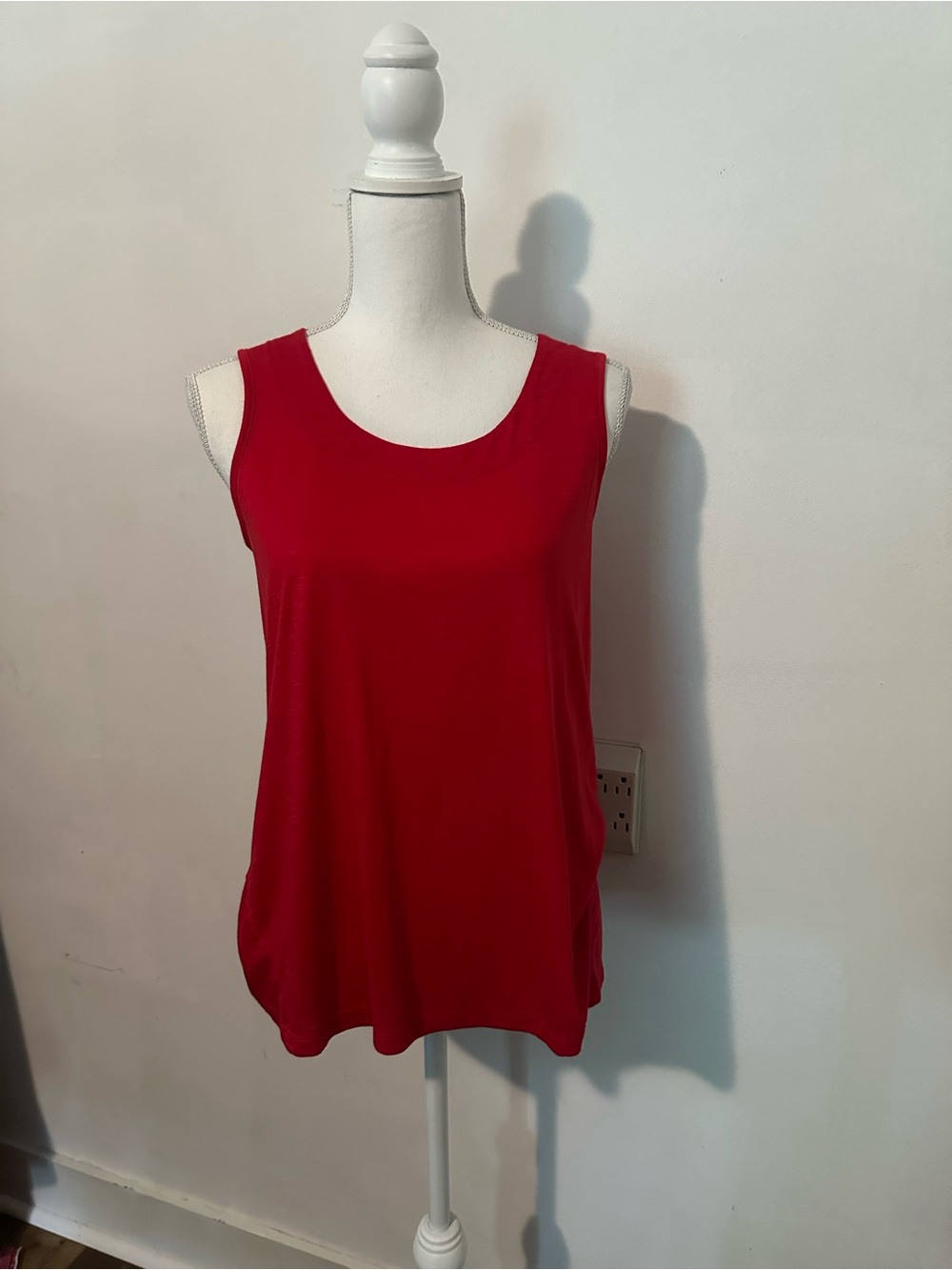 Cato Women's Red Scoop Neck Tank Top
